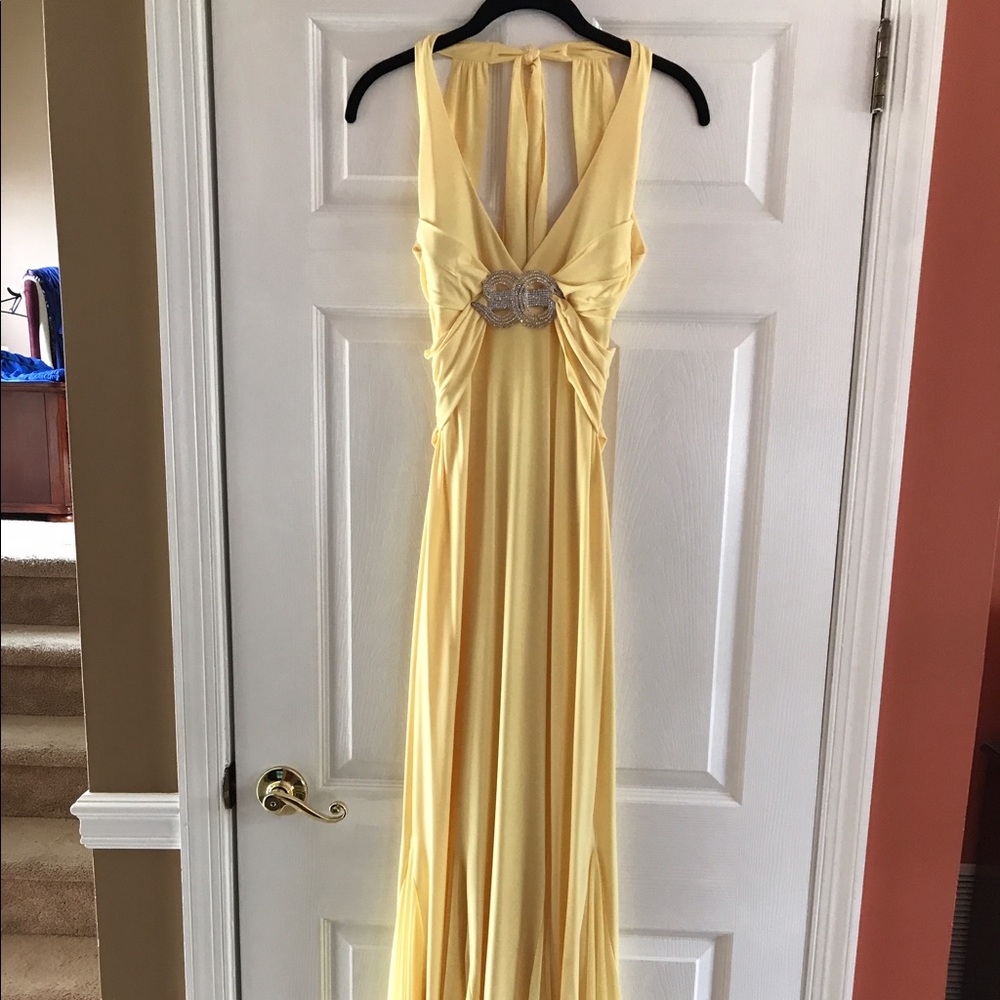 Beautiful yellow dress